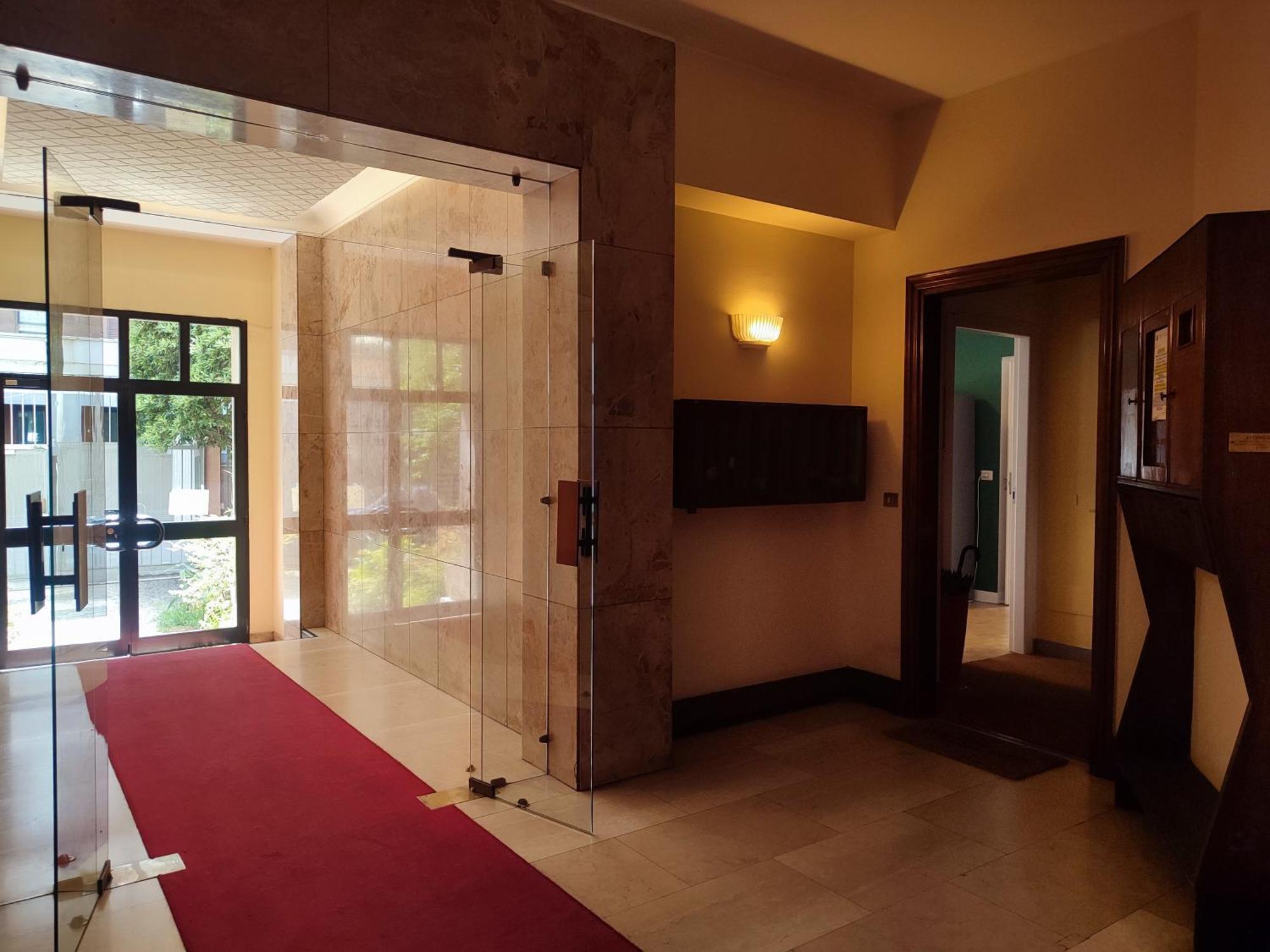 Appartement Giusti Flat - Next To Cimitero Monumentale Castello Sforzesco à Milan Extérieur photo